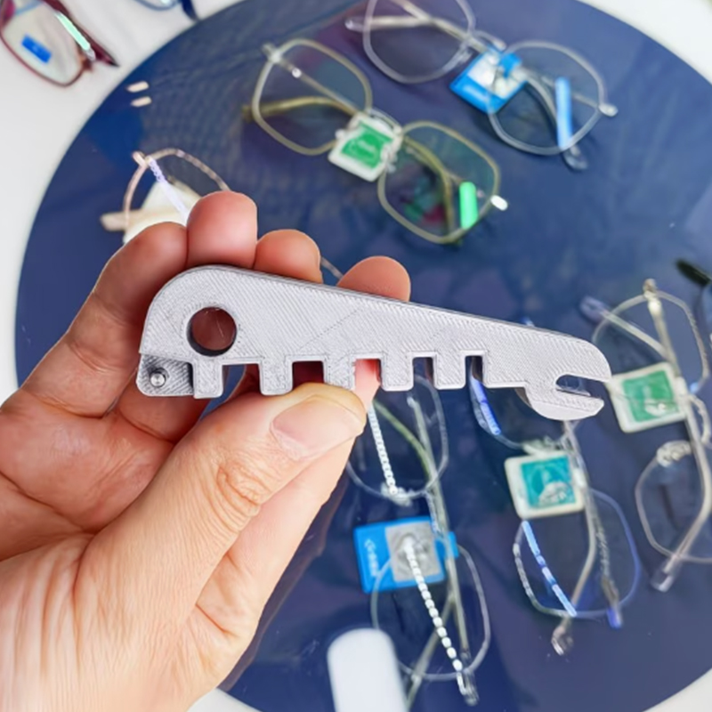 Multifunctional Glasses Adjust – Multi Tool Plier Bewertung und Preis